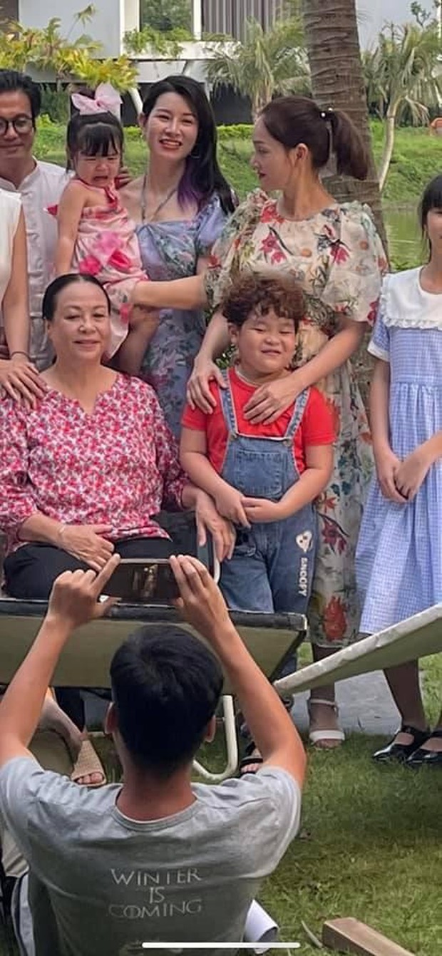 Tiết lộ bất ngờ về con gái diễn viên Trung Ruồi trong phim Thương ngày nắng về - Ảnh 4.