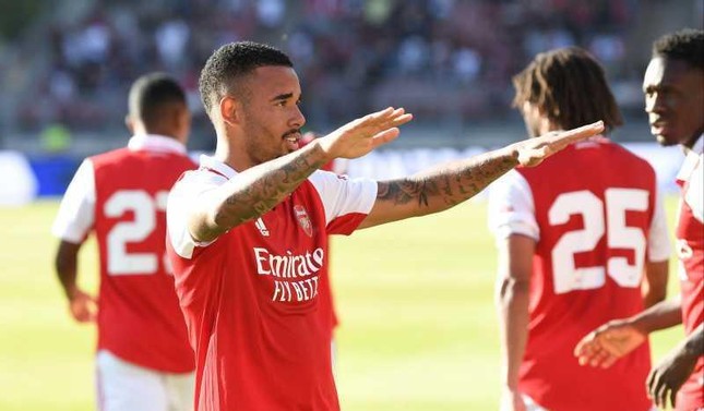  Arsenal lại thăng hoa nhờ tân binh Gabriel Jesus  - Ảnh 1.