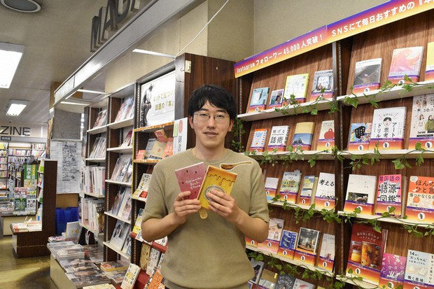 Nhà sách độc nhất ở Nhật: Dám phá bỏ truyền thống lâu năm, mở ra chân trời mới cho người mê chữ - Ảnh 2.