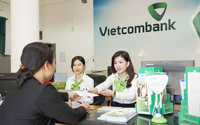 Thực hư về chuyện Vietcombank nâng trần độ tuổi tuyển dụng lên mốc 40 tuổi?  - Ảnh 2.