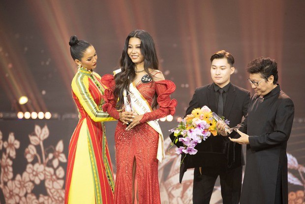 Vì sao tân Hoa hậu Nông Thúy Hằng không được tham dự Miss Earth 2022? - Ảnh 2.