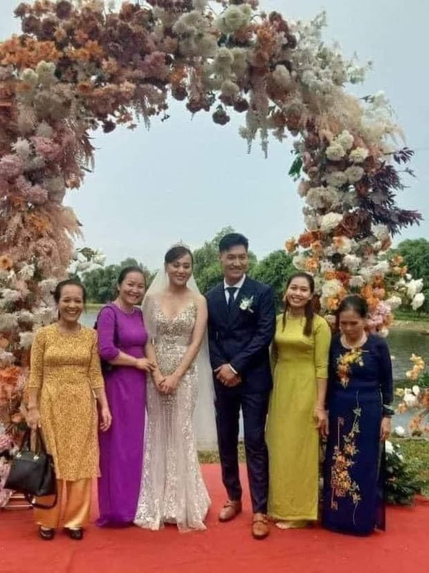 Những đám cưới ngoài trời cực đẹp trong phim Việt - Ảnh 22.