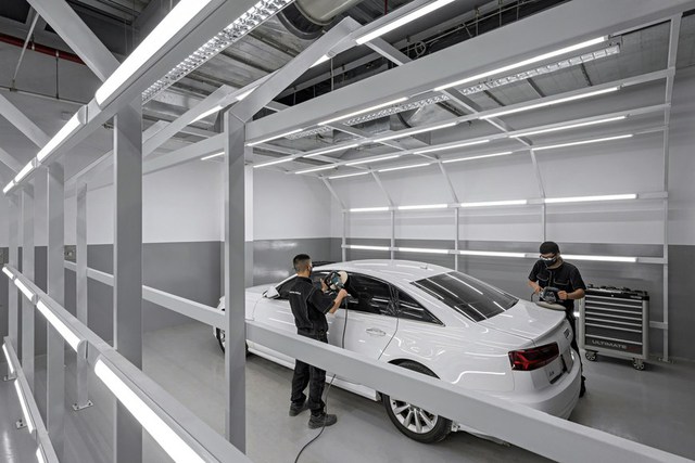 Bên trong showroom Audi lớn nhất Việt Nam: Vốn đầu tư hơn 140 tỷ đồng, rộng 9.000 m2, có cả khu sửa chữa dành riêng cho xe điện  - Ảnh 23.