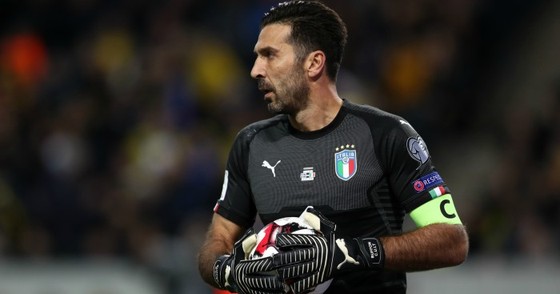 Gianluigi Buffon: 55 tuổi mới giải nghệ, tham vọng dự Olympic Paris 2024 - Ảnh 2.