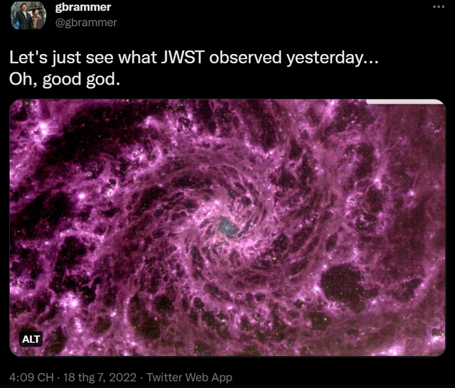 Kính viễn vọng Không gian James Webb tình cờ phát hiện vòng xoáy bí ẩn của thiên hà màu tím trong vũ trụ của chúng ta! - Ảnh 2.