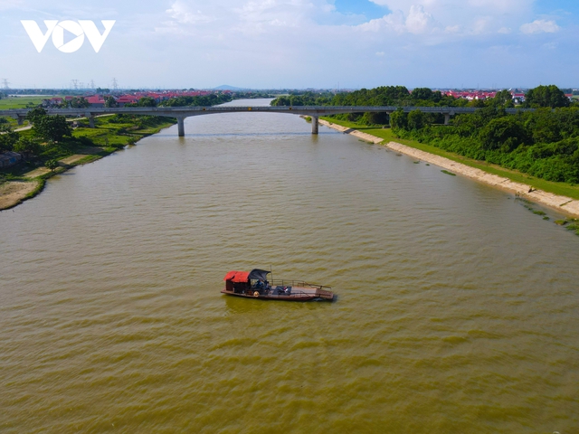 Cây cầu cụt trăm tỷ ở Bắc Giang xây xong 2 năm vẫn để trưng bày - Ảnh 6.