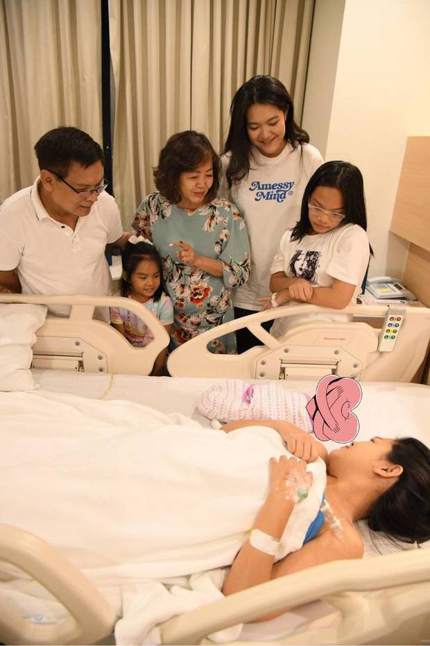 Phạm Quỳnh Anh chia sẻ xúc động về bạn trai và con gái mới chào đời - Ảnh 1.