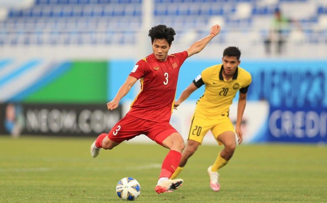 Bị FIFA nhận xét ‘phải học theo Việt Nam’, Malaysia đại phẫu giải VĐQG