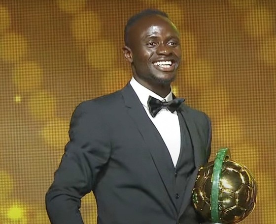 Sadio Mane giành giải Cầu thủ xuất sắc nhất châu Phi - Ảnh 1.