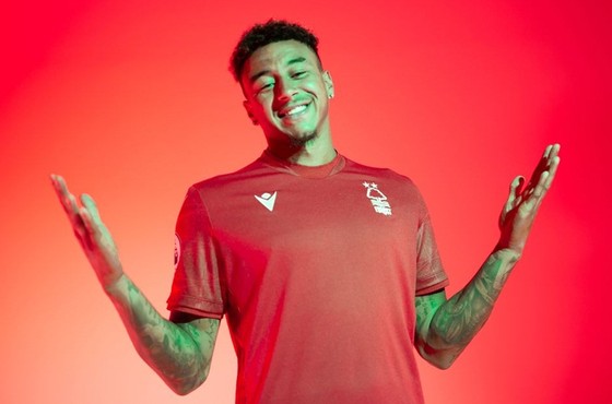 Jesse Lingard bất ngờ gia nhập “tân binh” Nottingham Forest - Ảnh 1.