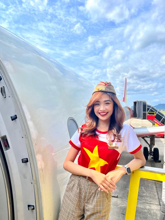 Lê Thu Trang nữ tiếp viên trưởng Vietjet Air chia sẻ về ‘Chuyện nghề bay’ - Ảnh 4.