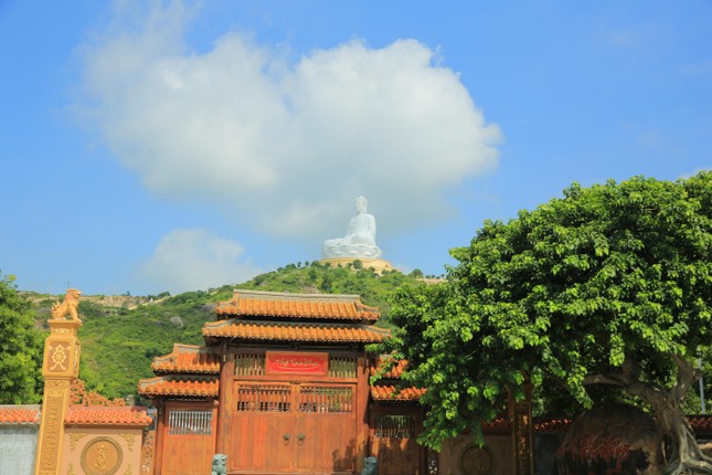 Đến Linh Phong tự, chiêm ngưỡng tượng Phật ngồi khổng lồ - Ảnh 11.