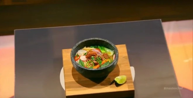  Một loạt món ăn Việt lên truyền hình nước ngoài: Toàn những đặc sản quen thuộc khiến bạn bè quốc tế vừa ăn vừa trầm trồ - Ảnh 20.
