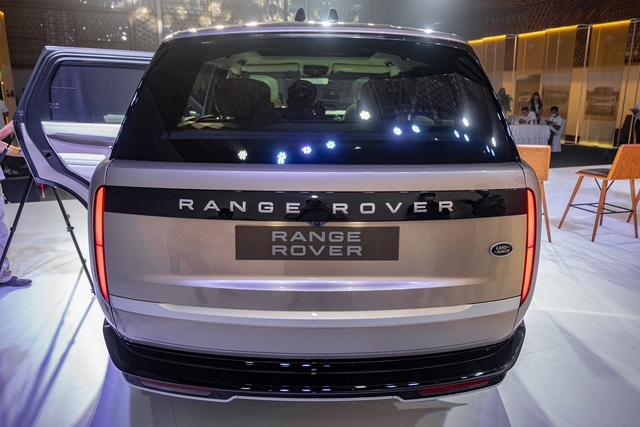 Range Rover 2022 ra mắt Việt Nam: Giá từ 11,9 tỷ, sang xịn ngang tầm Mercedes-AMG G 63 - Ảnh 2.
