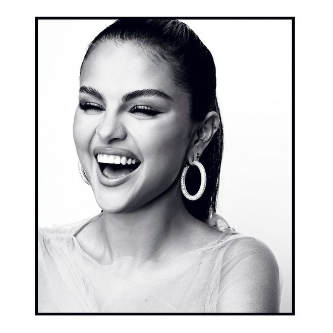 Selena Gomez mở tiệc khủng mừng tuổi 30: Cùng Taylor Swift chụp bức ảnh 10 triệu tim, mời Olivia Rodrigo và dàn siêu sao - Ảnh 6.