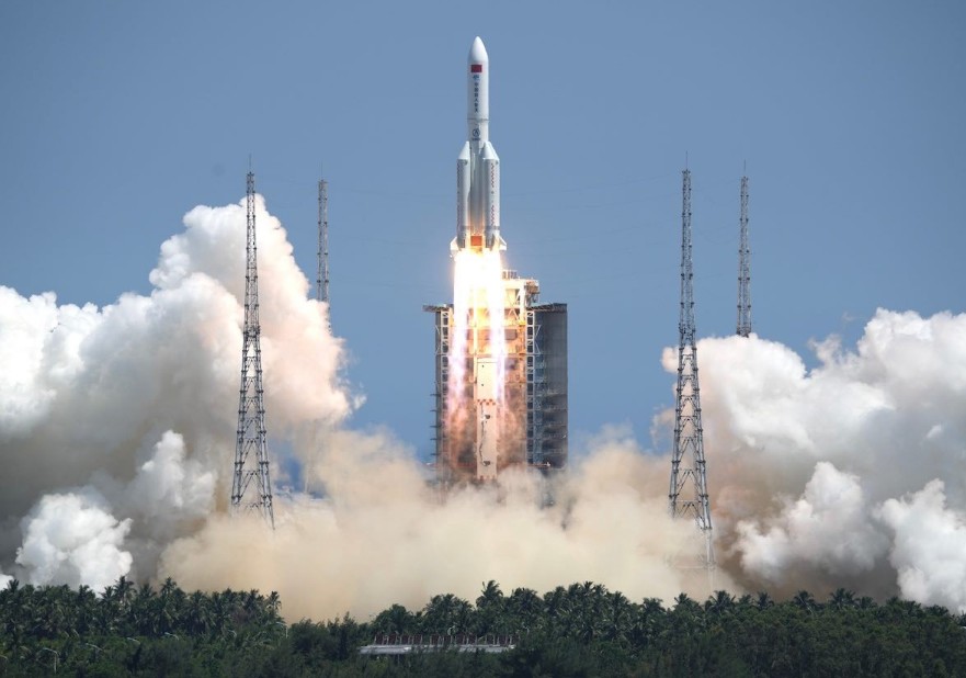 Lõi tên lửa 25 tấn của Trung Quốc rơi, chuyên gia: Đừng sợ! 99,5% khả năng sẽ không xảy ra - Ảnh 1. Lõi tên lửa 25 tấn của Trung Quốc rơi, chuyên gia: Đừng sợ! 99,5% khả năng sẽ không xảy ra - Ảnh 1.