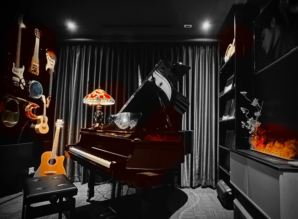 Phong cách ấn tượng trong căn hộ tiền tỉ của nhạc sĩ Nguyễn Văn Chung - Ảnh 15. Phong cách ấn tượng trong căn hộ tiền tỉ của nhạc sĩ Nguyễn Văn Chung - Ảnh 15.