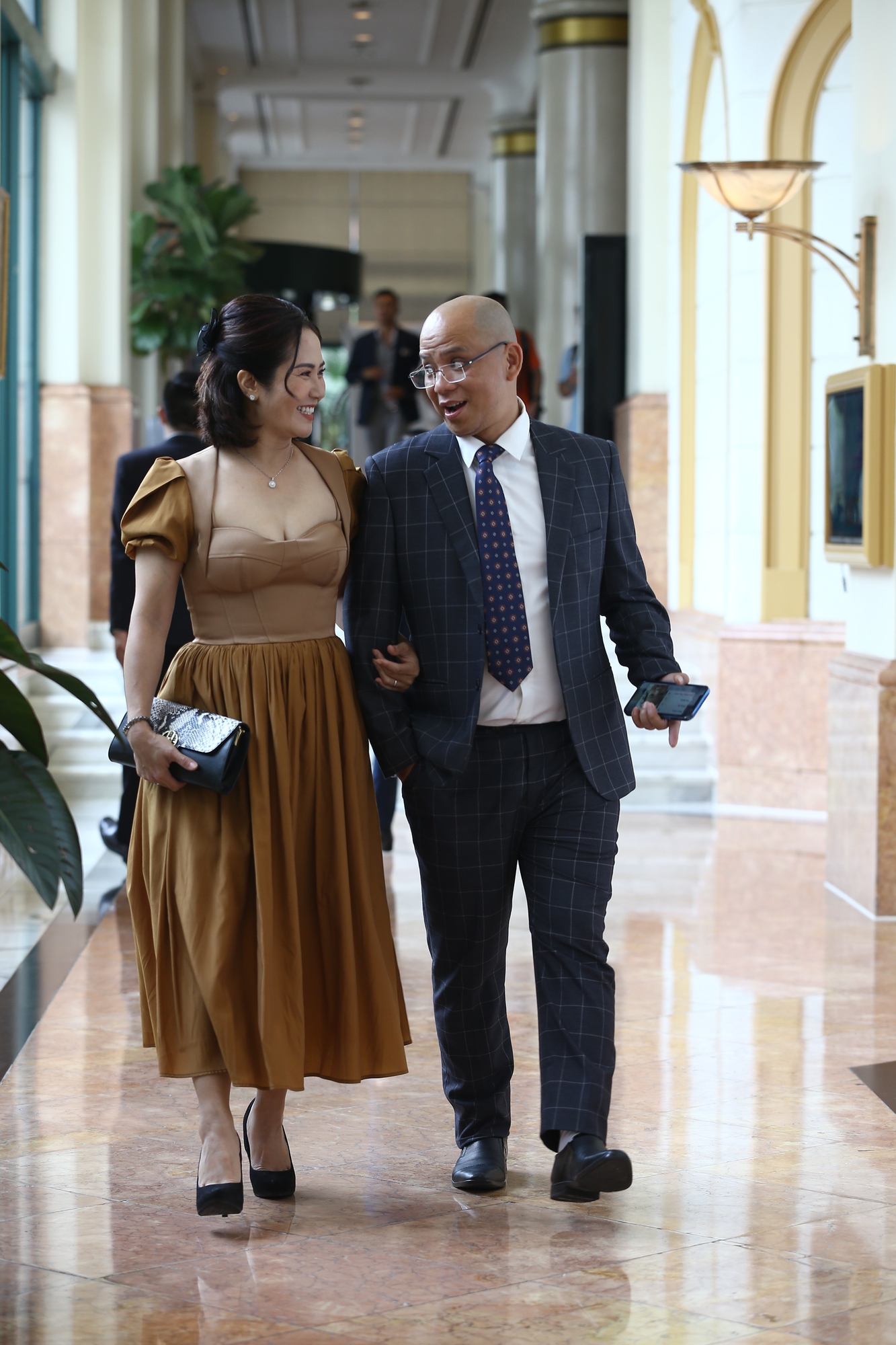 Diễn viên Anh Tuấn: Bàn gì thì bàn, vợ tôi vẫn quyết theo ý vợ tôi - Ảnh 4. Diễn viên Anh Tuấn: Bàn gì thì bàn, vợ tôi vẫn quyết theo ý vợ tôi - Ảnh 4.