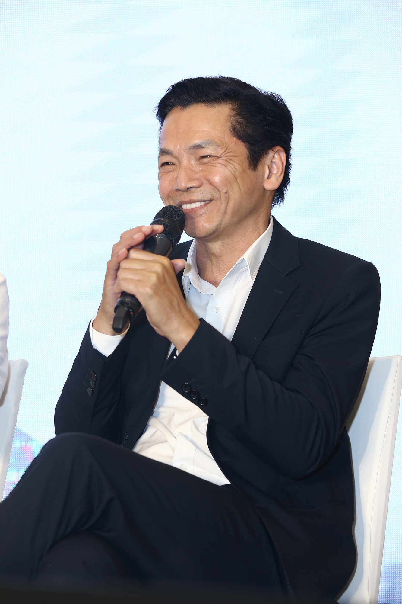 Diễn viên Anh Tuấn: Bàn gì thì bàn, vợ tôi vẫn quyết theo ý vợ tôi - Ảnh 6. Diễn viên Anh Tuấn: Bàn gì thì bàn, vợ tôi vẫn quyết theo ý vợ tôi - Ảnh 6.