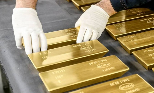 Điện Kremlin cảnh báo Ukraine và phương Tây không động vào vàng dự trữ của Nga - Ảnh 1.