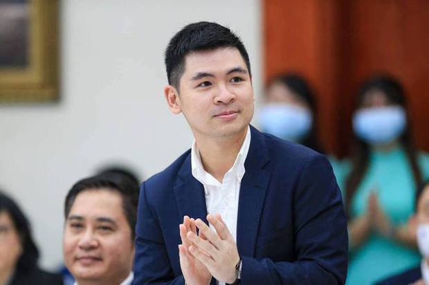  Hoa hậu Đỗ Mỹ Linh nhận lời cầu hôn của bạn trai thiếu gia - Ảnh 2.