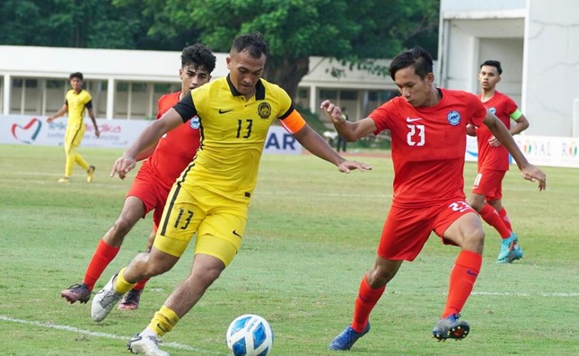 Bị Singapore cầm hoà, U19 Malaysia tự đưa mình vào thế khó - Ảnh 2.