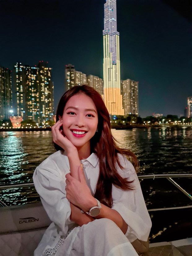 10 năm lột xác của Khả Ngân: Từ hot girl boxing trở thành mỹ nhân đình đám - Ảnh 16. 10 năm lột xác của Khả Ngân: Từ hot girl boxing trở thành mỹ nhân đình đám - Ảnh 16.