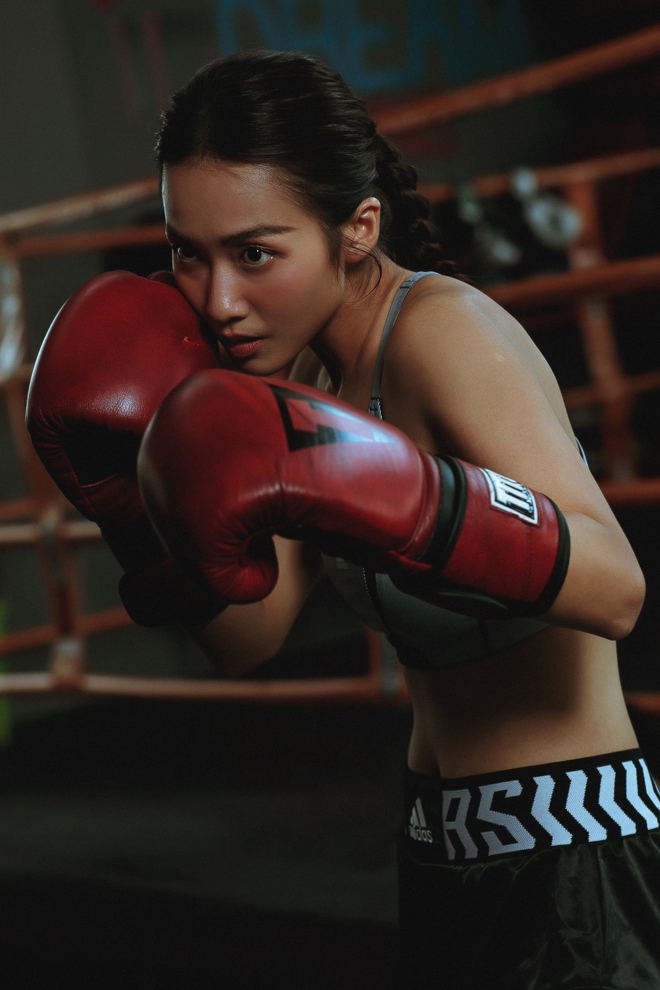 10 năm lột xác của Khả Ngân: Từ hot girl boxing trở thành mỹ nhân đình đám - Ảnh 20. 10 năm lột xác của Khả Ngân: Từ hot girl boxing trở thành mỹ nhân đình đám - Ảnh 20.