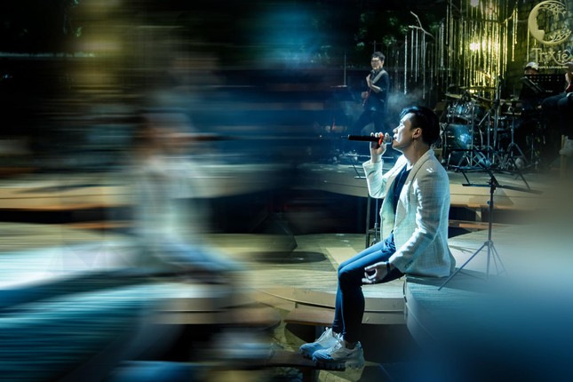 Cuộc sống hiện tại của ca sĩ Khánh Phương “Chiếc khăn gió ấm” - Ảnh 3. Cuộc sống hiện tại của ca sĩ Khánh Phương “Chiếc khăn gió ấm” - Ảnh 3.