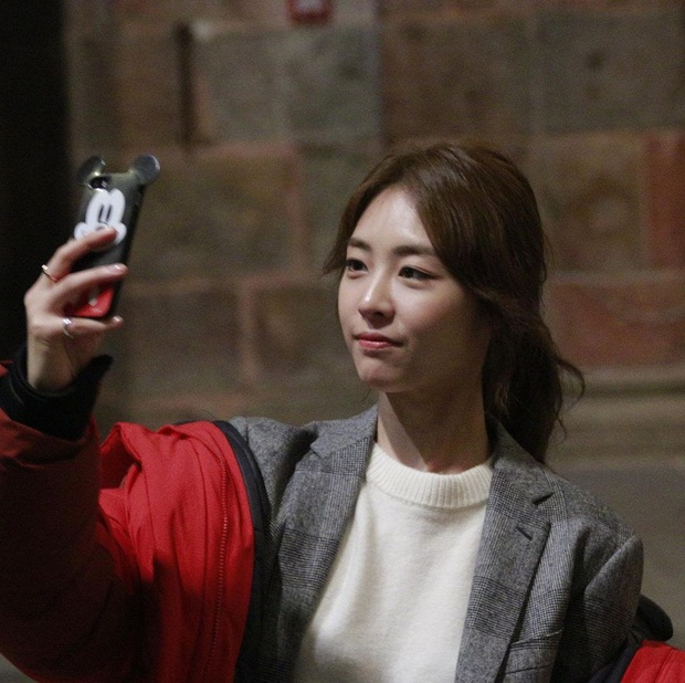  Tình đầu quốc dân của Kbiz ngày ấy - bây giờ: Son Ye Jin trở thành mẹ bầu được săn đón nhất, Jeon Ji Hyun sở hữu khối tài sản lớn - Ảnh 21.