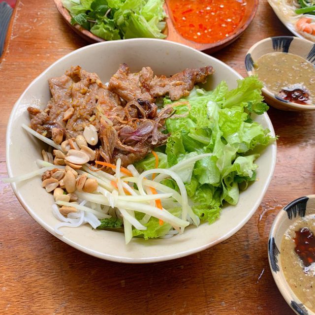 Món ngon khi đi du lịch (2): Đến Đà Nẵng không ăn những món vừa ngon vừa rẻ này chưa phải là người biết đi du lịch - Ảnh 4.