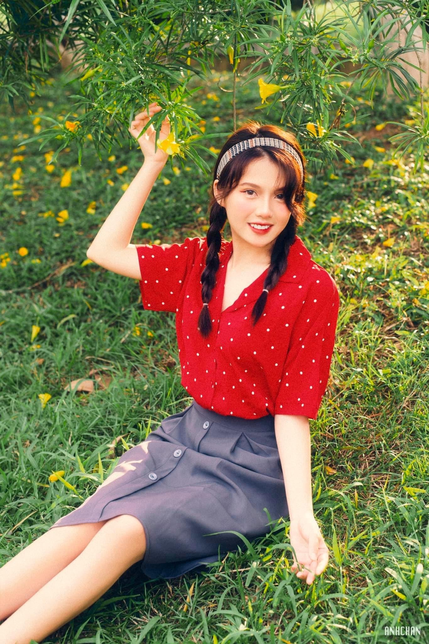 Hoa khôi Thể thao Khánh Huyền khoe nhan sắc xinh đẹp tuổi 24 - Ảnh 9. Hoa khôi Thể thao Khánh Huyền khoe nhan sắc xinh đẹp tuổi 24 - Ảnh 9.