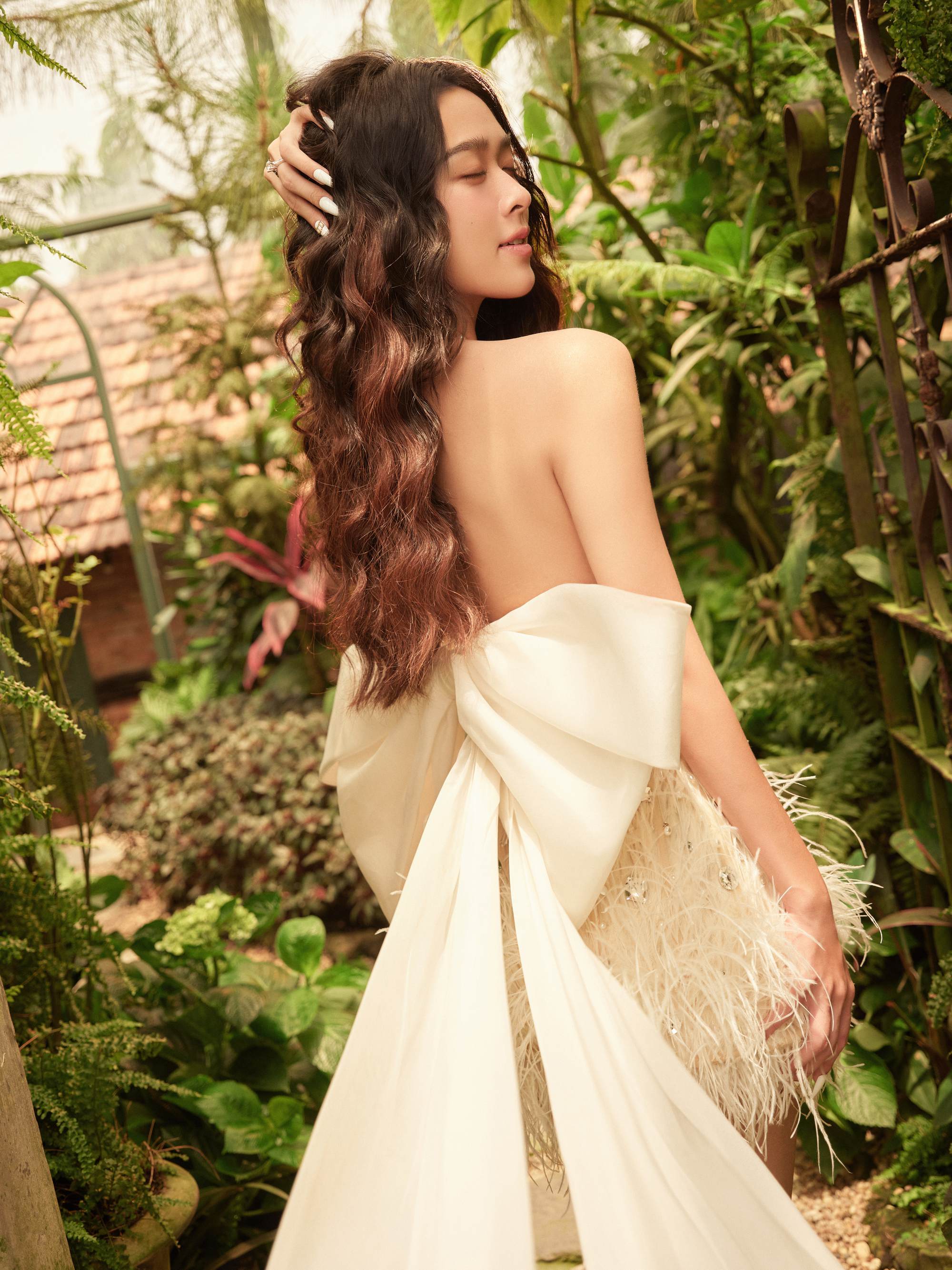 Diệp Bảo Ngọc chia sẻ bí quyết trẻ đẹp ở tuổi 29 - Ảnh 7. Diệp Bảo Ngọc chia sẻ bí quyết trẻ đẹp ở tuổi 29 - Ảnh 7.