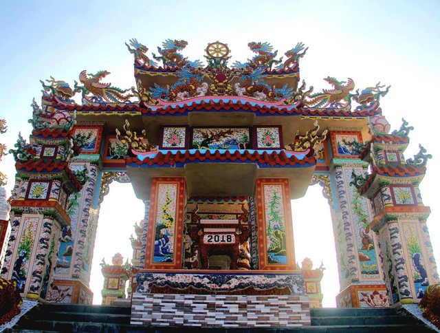 Cận cảnh thành phố lăng mộ xa hoa, tráng lệ độc nhất ở Thừa Thiên Huế - Ảnh 3.