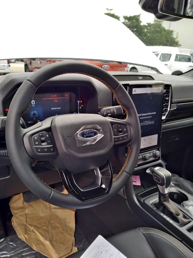 Ford Ranger 2023 chốt ngày ra mắt Việt Nam: Giá dự kiến từ 648 triệu đồng, nhiều trang bị, dễ tạo cơn sốt như Everest - Ảnh 4.