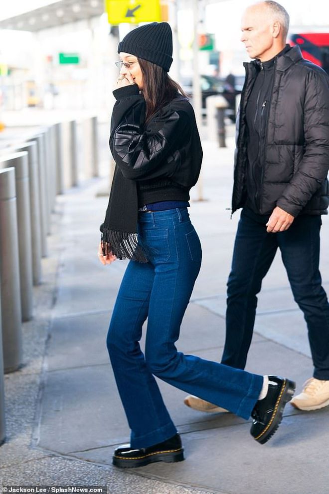 Muôn kiểu quần jeans được các siêu mẫu quốc tế sắm về tủ đồ - Ảnh 6.