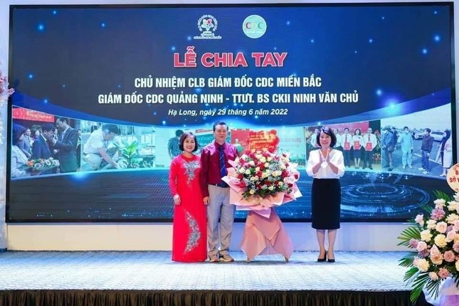 Tạm dừng đề nghị xét tặng danh hiệu Thầy thuốc Nhân dân đối với cựu Giám đốc CDC Quảng Ninh - Ảnh 2.