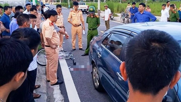 Nữ học viên tập lái ô tô gây tai nạn khiến cháu bé 3 tuổi tử vong - Ảnh 1.