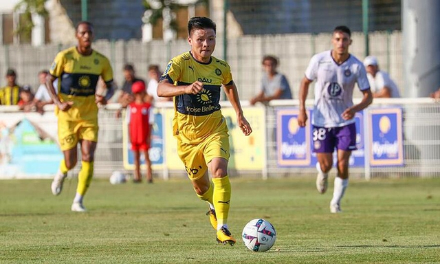 Quang Hải sáng nhất hiệp 1, Pau FC lập chiến quả đáng tự hào - Ảnh 1.
