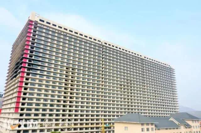 Xây siêu khách sạn 26 tầng tích hợp công nghệ cao, nhưng chỉ để... nuôi heo - Ảnh 5.