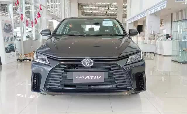 Toyota Vios 2023 ồ ạt về đại lý: Hết bị chê thùng tôn di động, nhiều công nghệ như Camry, thế khó cho Accent và City - Ảnh 1.