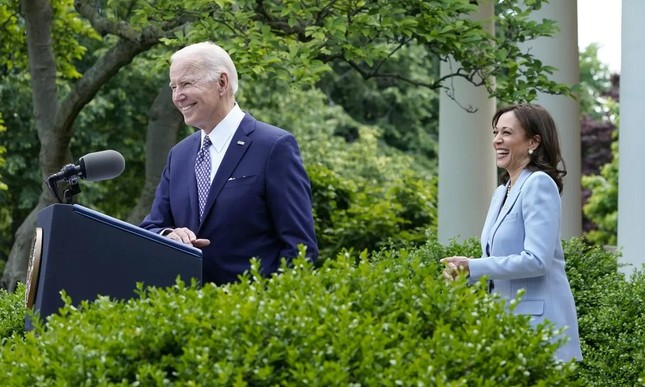 Một tuần thay đổi ‘vận mệnh’ hai ông Biden và Trump - Ảnh 3.