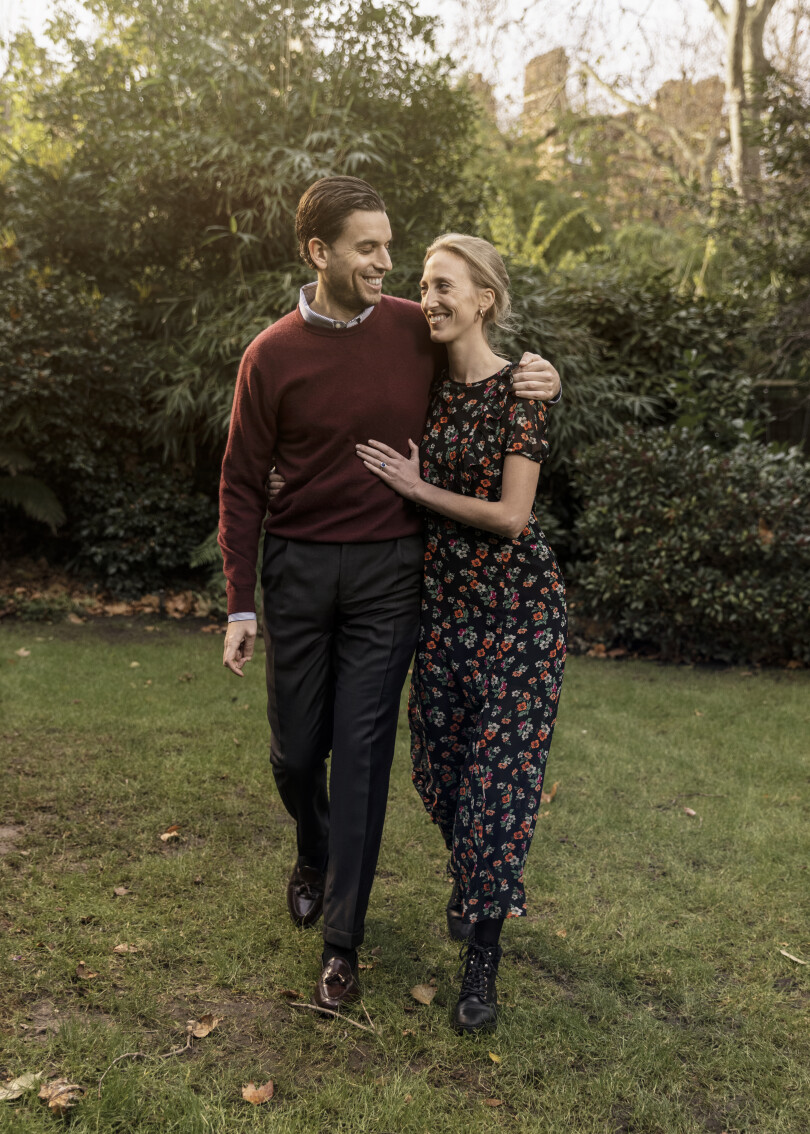 Sắp c&oacute; h&ocirc;n lễ ho&agrave;ng gia lớn nhất năm 2022: Lộ diện ch&acirc;n dung c&ocirc; d&acirc;u v&agrave; ch&uacute; rể - Ảnh 2.