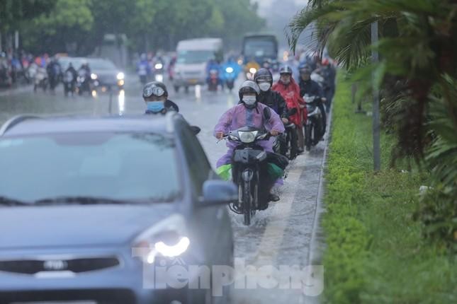 Miền Bắc, miền Trung sắp đón mưa lớn - Ảnh 1.