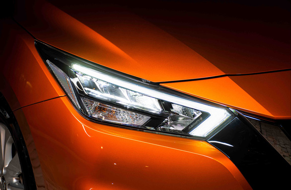 Tranh cãi bộ đèn pha Nissan Almera giá gần 80 triệu đồng: Các dòng xe phổ thông khác ra sao? - Ảnh 5.