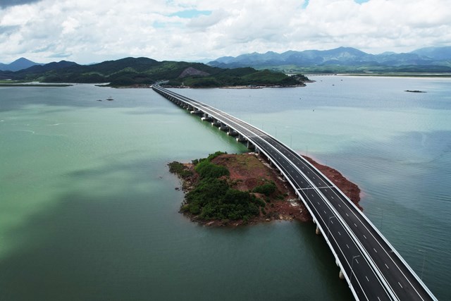 Cao tốc dài 176 Km ở Quảng Ninh quên thiết kế trạm dịch vụ - Ảnh 1.