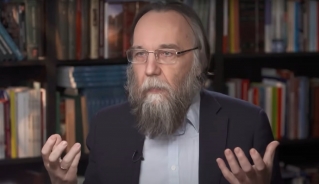 Cha con triết gia Dugin muốn Tổng thống Nga Putin phải cứng rắn hơn nữa - Ảnh 1.