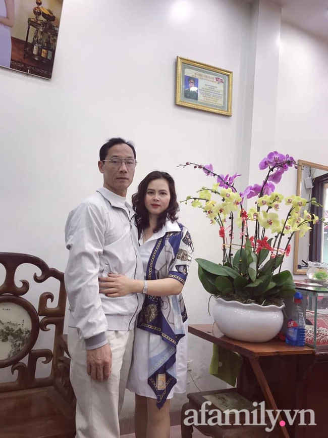 Dùng chiêu “mặt dày”, người đàn ông thành công cưa đổ cô hoa khôi 26 năm trước, sắp cưới dẫn cô dâu ra chợ Hà Đông tuyên bố chất ngất - Ảnh 5.