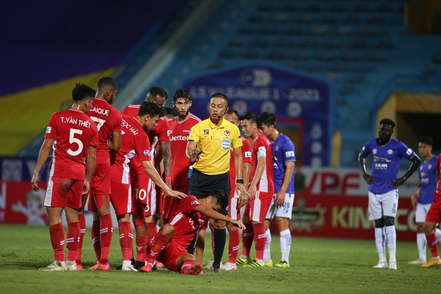 Việt Nam khan trọng tài FIFA, ban trọng tài làm sao để hóa giải cơn đau đầu ở V.League? - Ảnh 2.