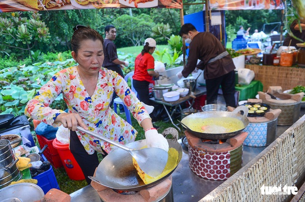 “Đã mắt, no bụng” với 300 món ngon vùng miền hội tụ về TP.HCM - Ảnh 2.